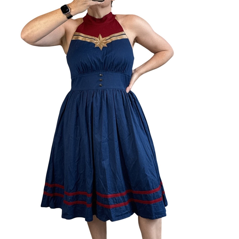 Disney Parks The Dress Shop Womens‎ Captain Marvel Dress by Her Universe Size L